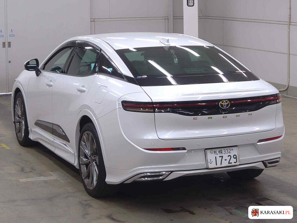2023 Toyota Crown Crossover 4WD G Leather Package 2