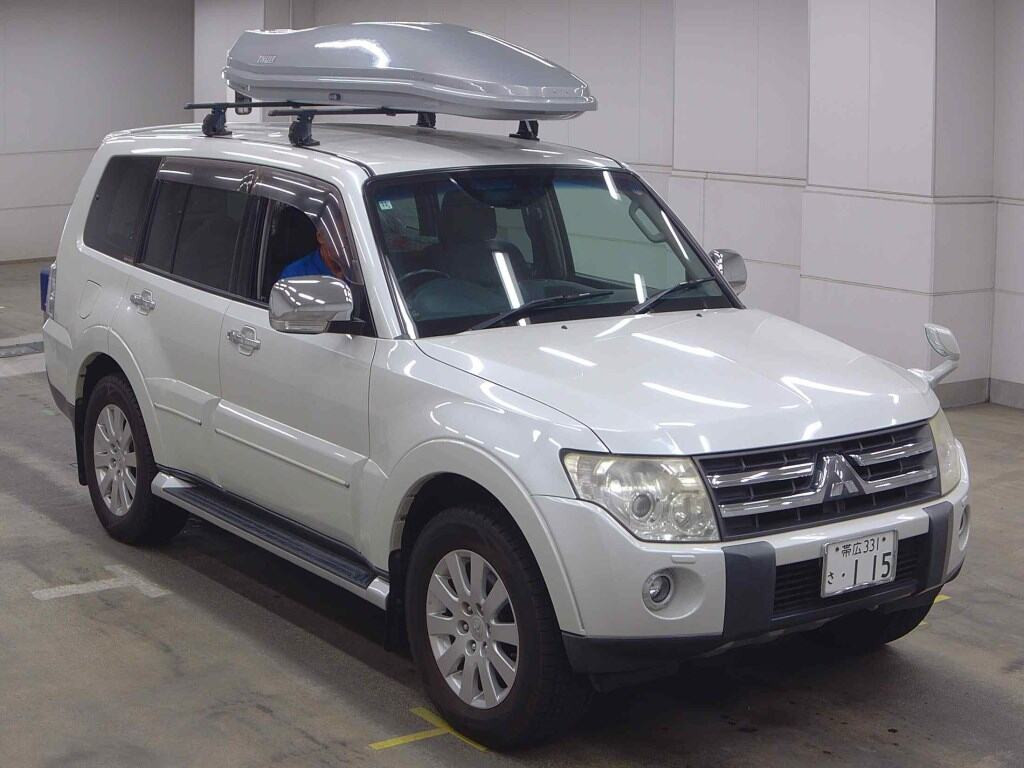Mitsubishi Pajero 2006 z aukcji japońskiej