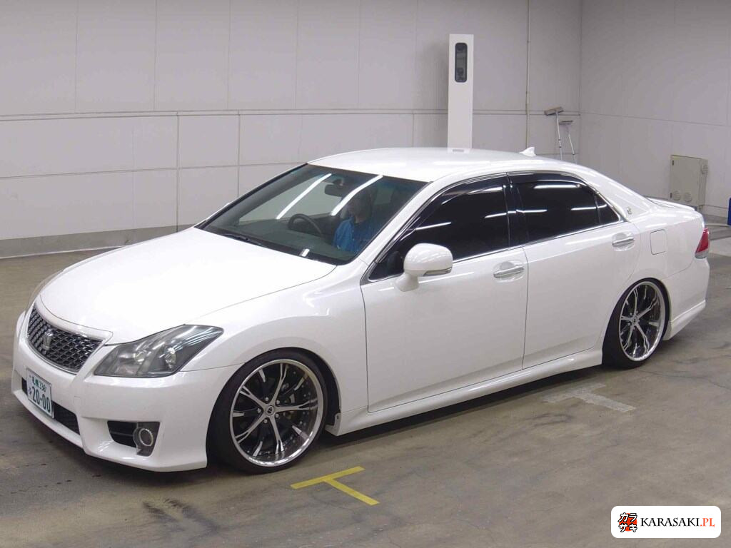 2010 Toyota Crown 4D 4WD Athlete I-Four 3