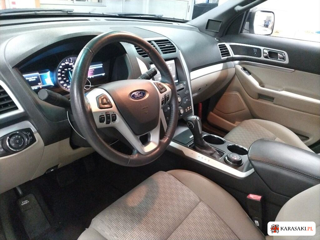 2014 Ford Explorer 5D 4WD XLT 5