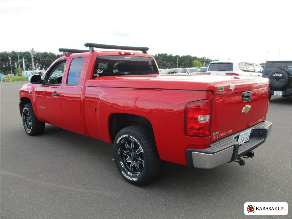2011 Chevrolet Silverado 4D 4WD LS Extended Cab 2