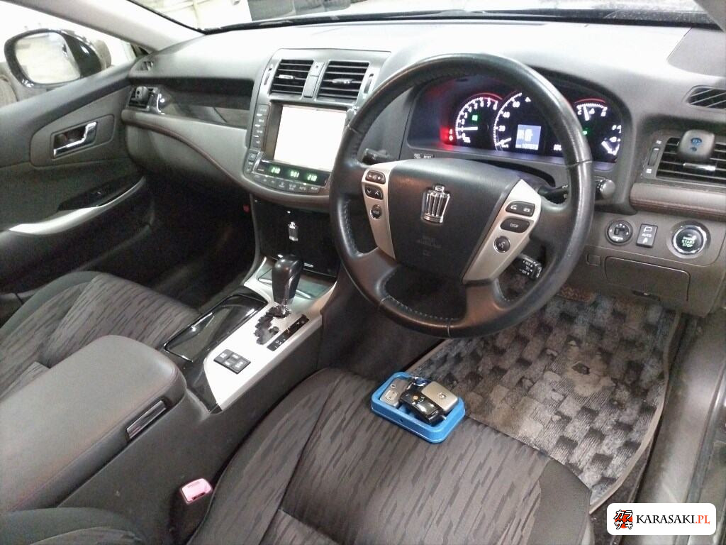 2010 Toyota Crown 4D 4WD Athlete I-Four 5