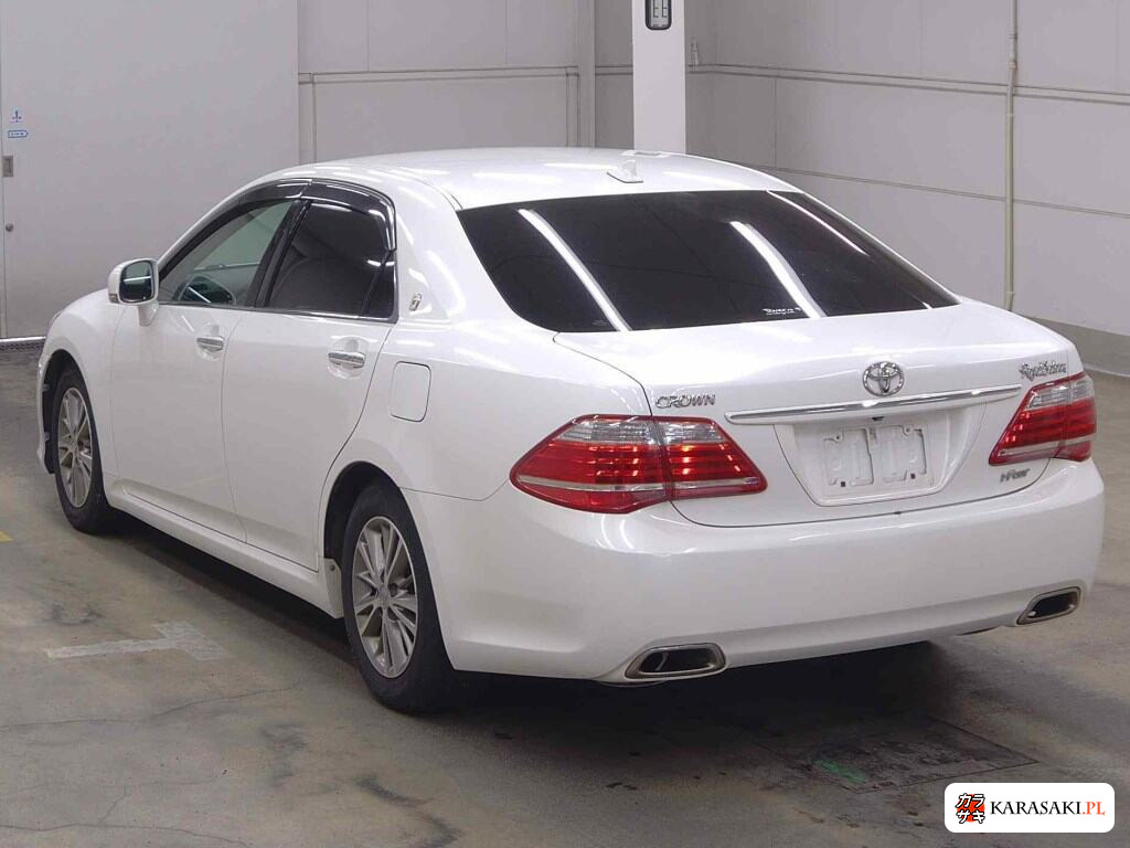 Toyota Crown 2010 z aukcji japońskiej