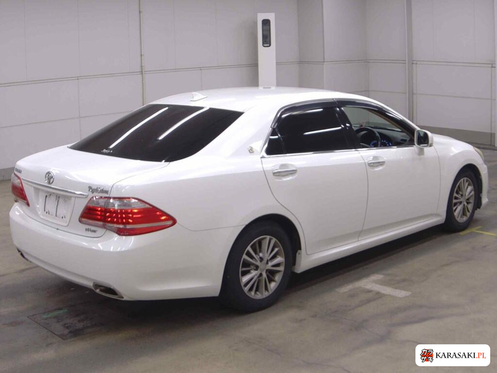 Toyota Crown 2010 z aukcji japońskiej