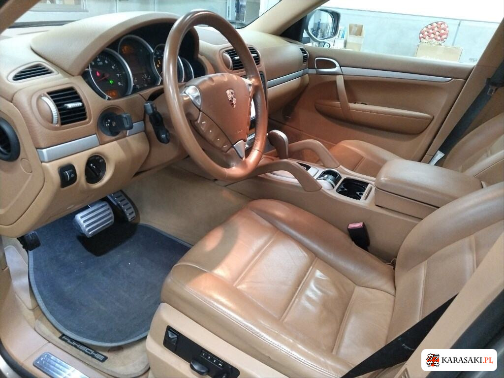 Porsche Cayenne 2010 z aukcji japońskiej