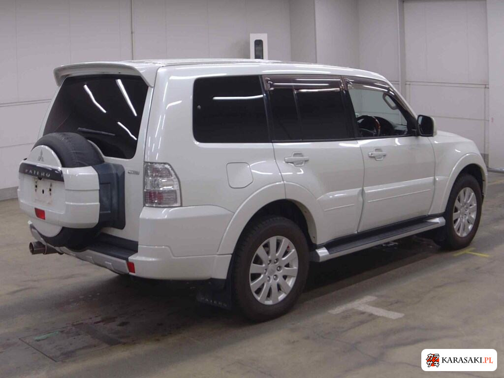 Mitsubishi Pajero 2010 z aukcji japońskiej