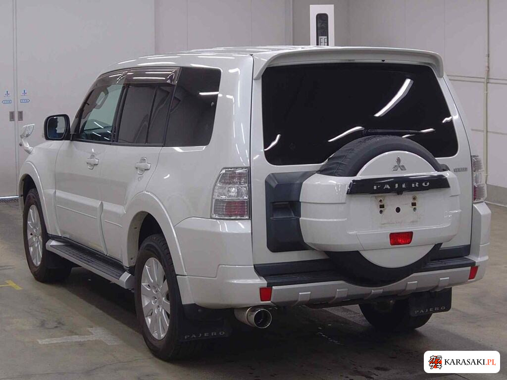 Mitsubishi Pajero 2010 z aukcji japońskiej
