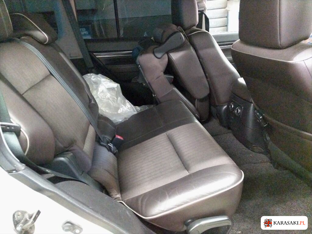 Mitsubishi Pajero 2010 z aukcji japońskiej