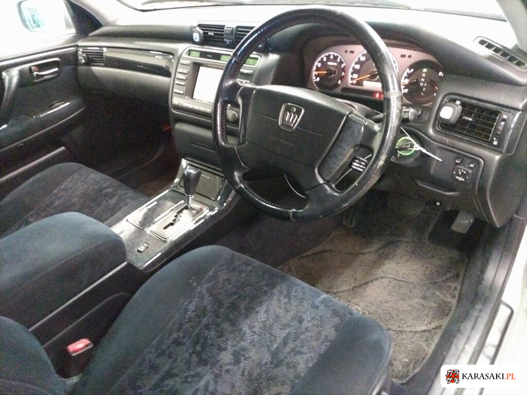 Toyota Crown Estate 2006 z aukcji japońskiej