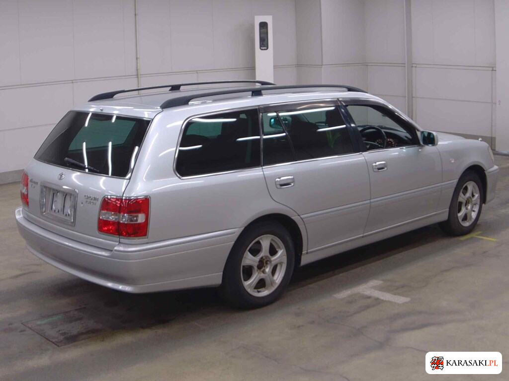 Toyota Crown Estate 2006 z aukcji japońskiej