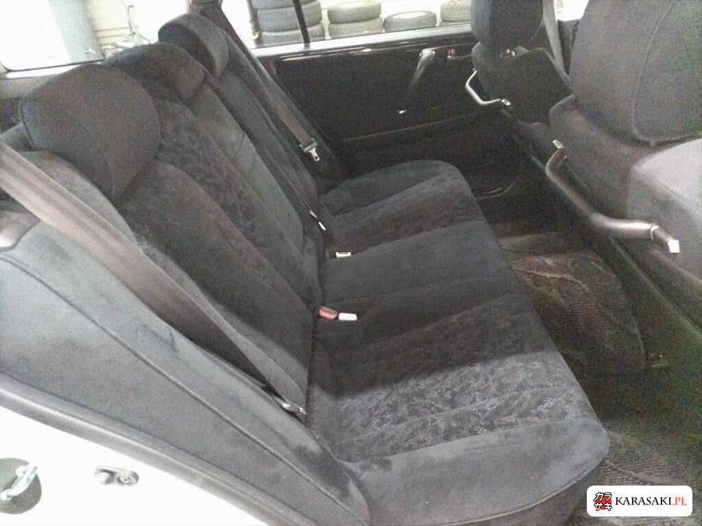 Toyota Crown Estate 2006 z aukcji japońskiej