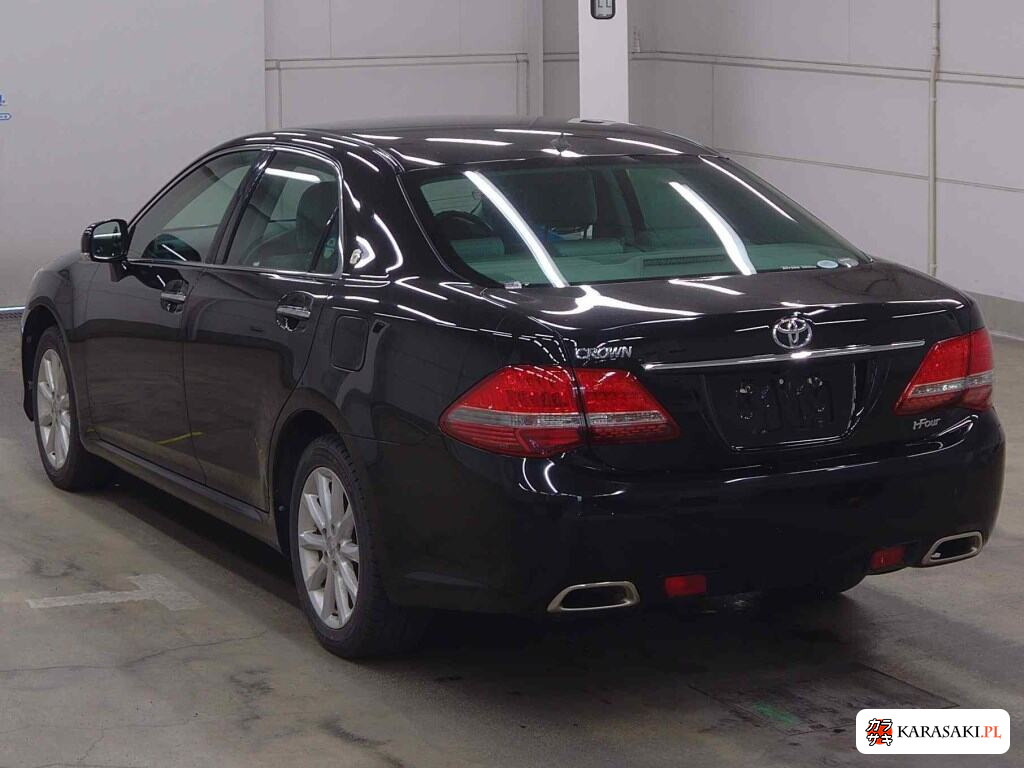Toyota Crown 2008 z aukcji japońskiej