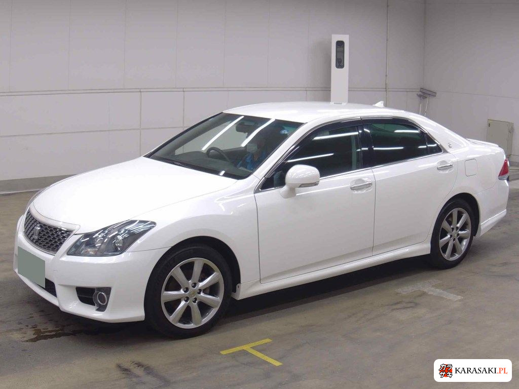 Toyota Crown 2010 z aukcji japońskiej