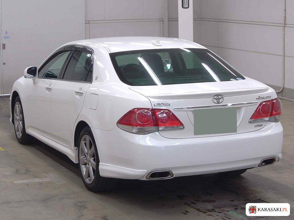 Toyota Crown 2010 z aukcji japońskiej