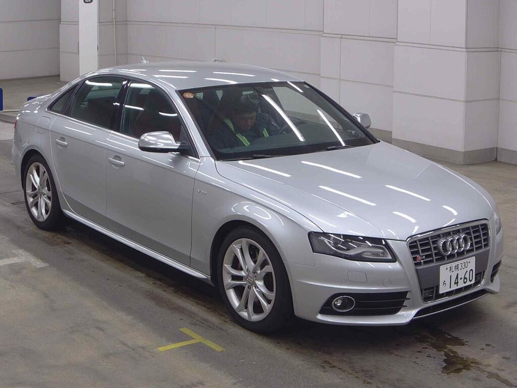 Audi S4 2010 z aukcji japońskiej
