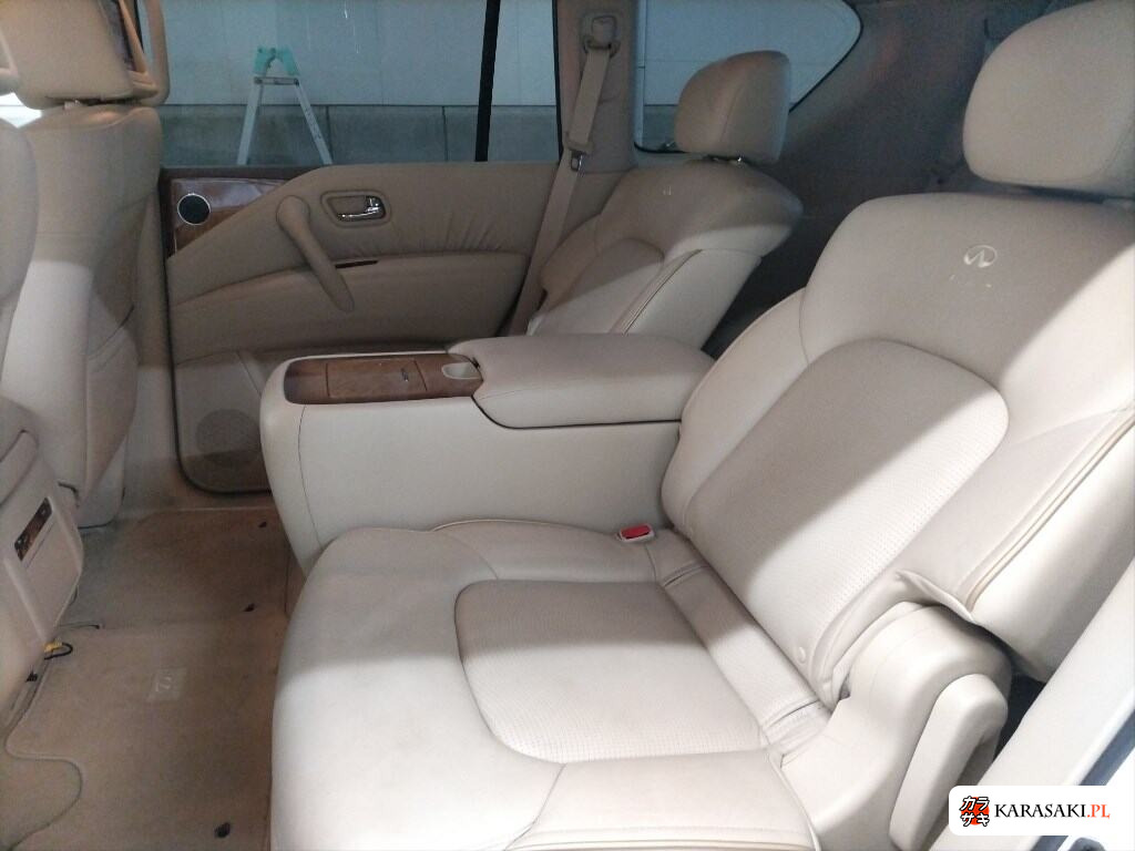 Infiniti QX56 2011 z aukcji japońskiej