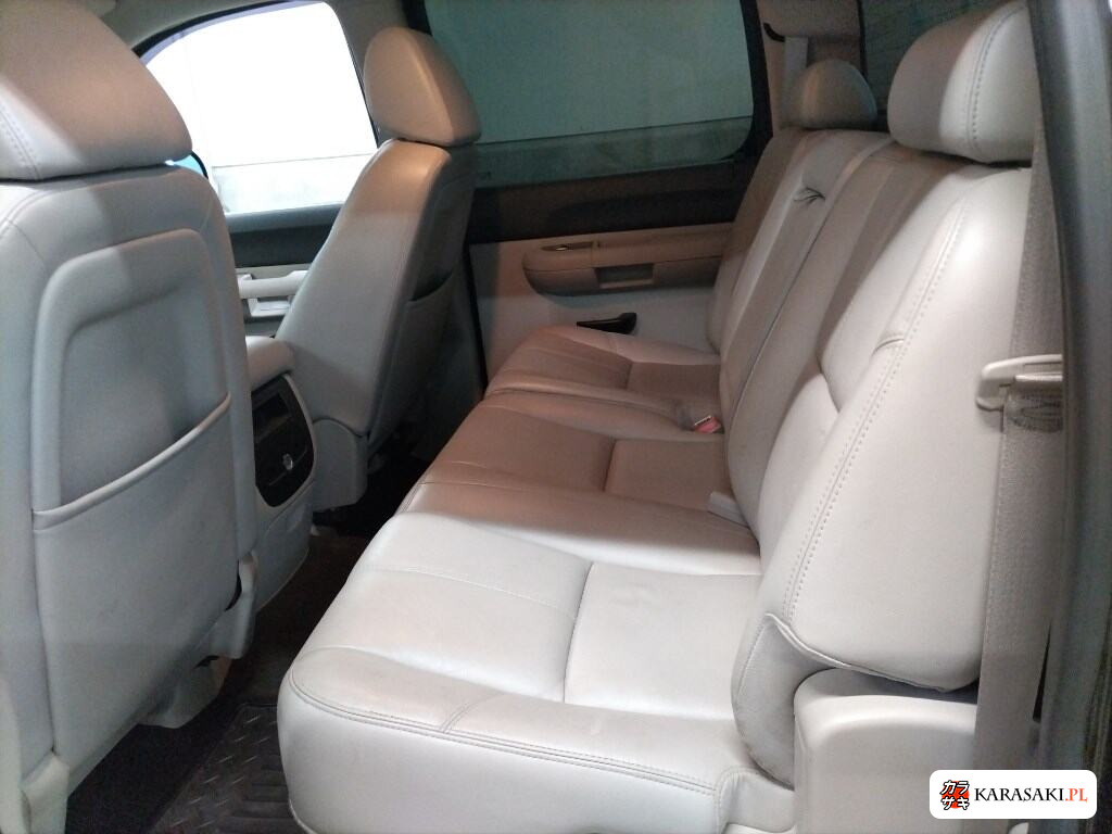 2012 Chevrolet Silverado 4D 4WD 6