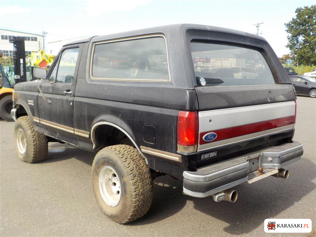 1998 Ford Bronco 4WD 2