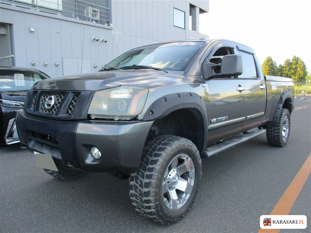 2013 America Nissan Titan 4D 4WD Crew Cab Le 3
