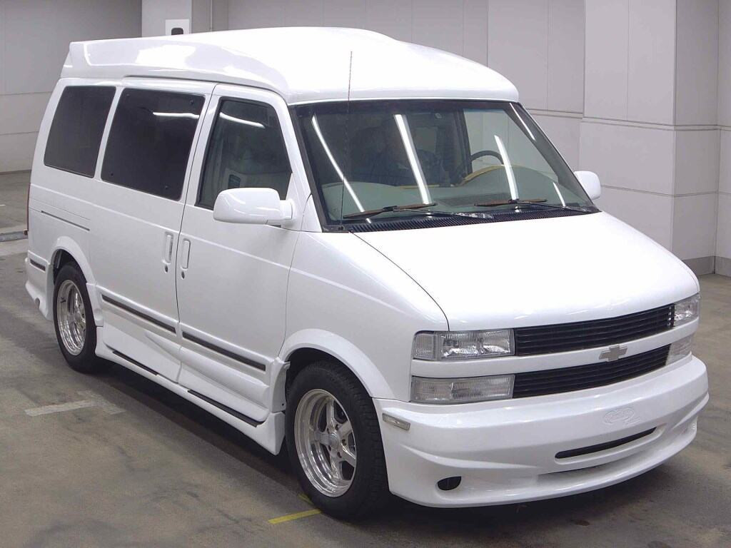 GMC Safari 1997 z aukcji japońskiej