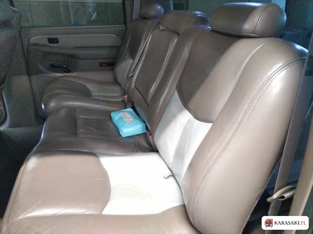 2005 GMC Yukon 5D 4WD Denali 6