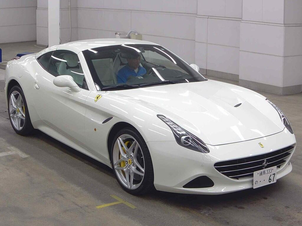 Ferrari California T 2017 z aukcji japońskiej