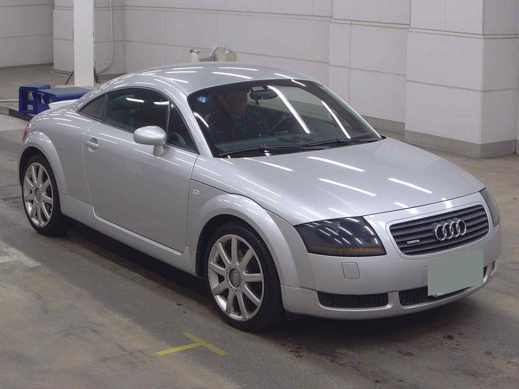 Audi TT Coupe 2002 z aukcji japońskiej