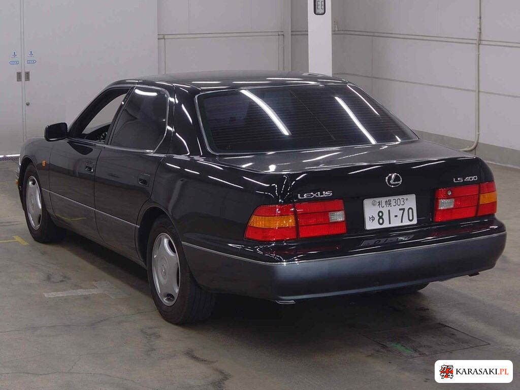 2005 Lexus (us) LS400 Base Grade 2
