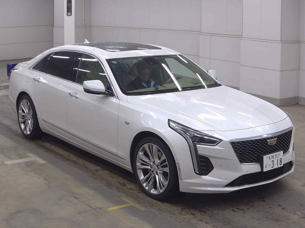 Cadillac CT6 2019 z aukcji japońskiej