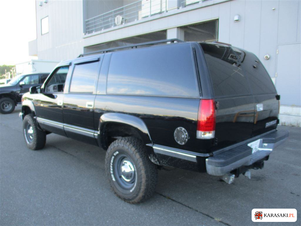 1996 Chevrolet Suburban 4WD LT 2