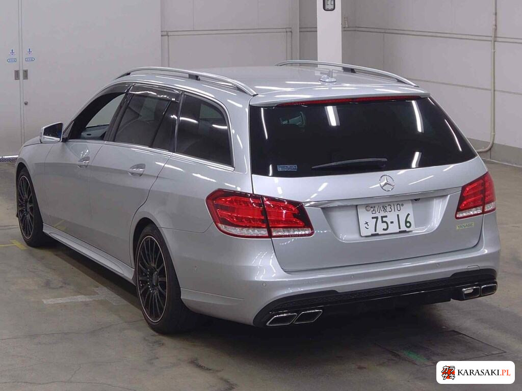 2014 Mercedes-Benz E-Class Stationwagon 4WD E300 4MATIC Avantgarde AMG 2