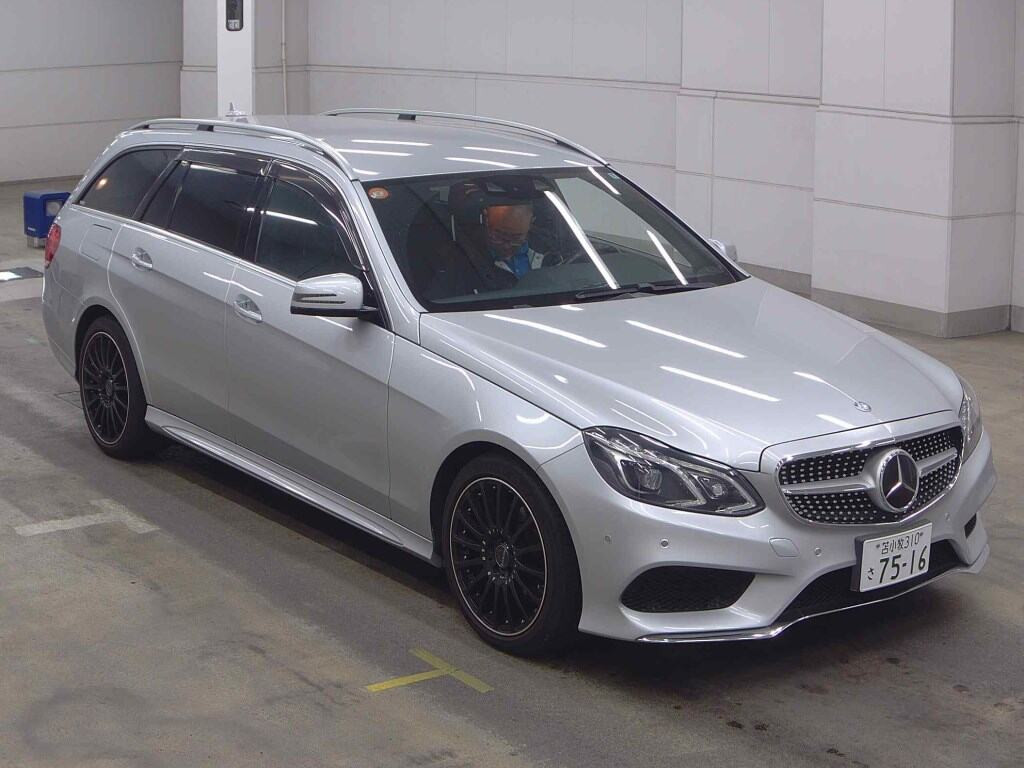 Mercedes-Benz E-Class Stationwagon 2014 z aukcji japońskiej