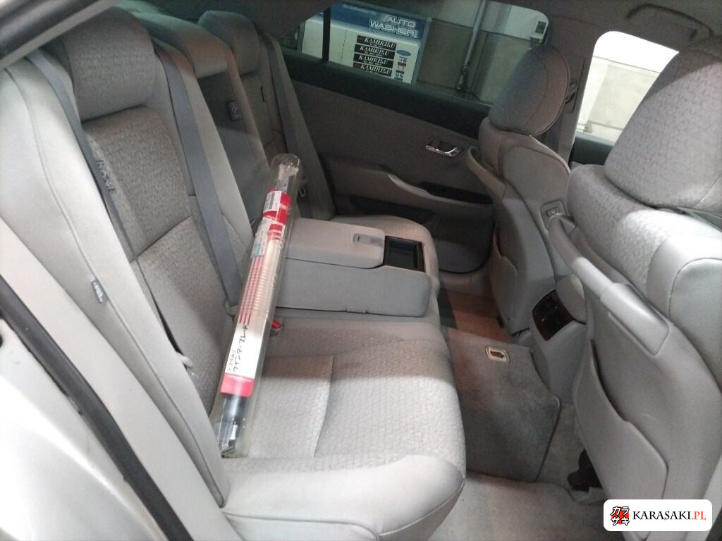 Toyota Crown 2011 z aukcji japońskiej