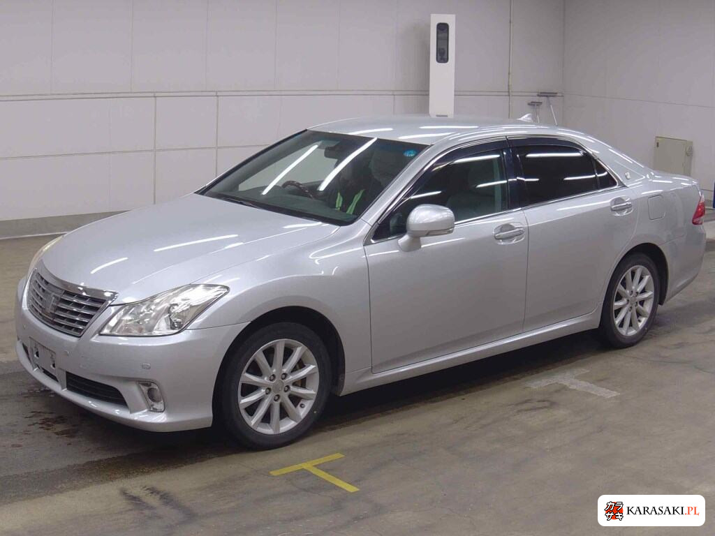 Toyota Crown 2011 z aukcji japońskiej