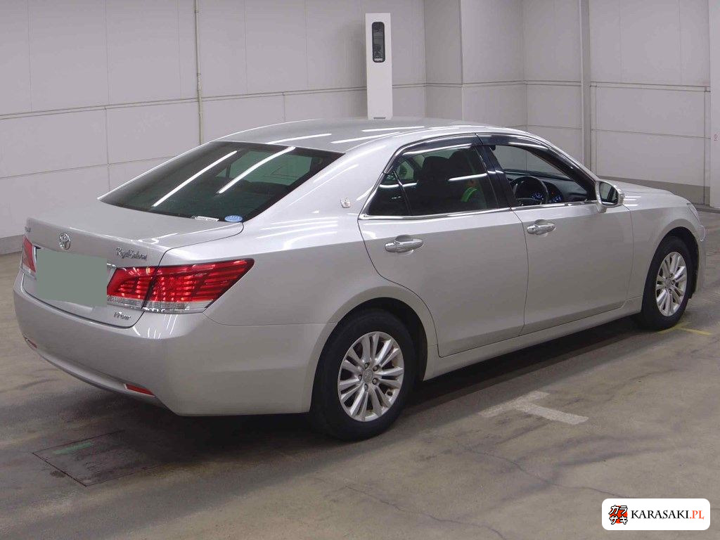 Toyota Crown 2015 z aukcji japońskiej