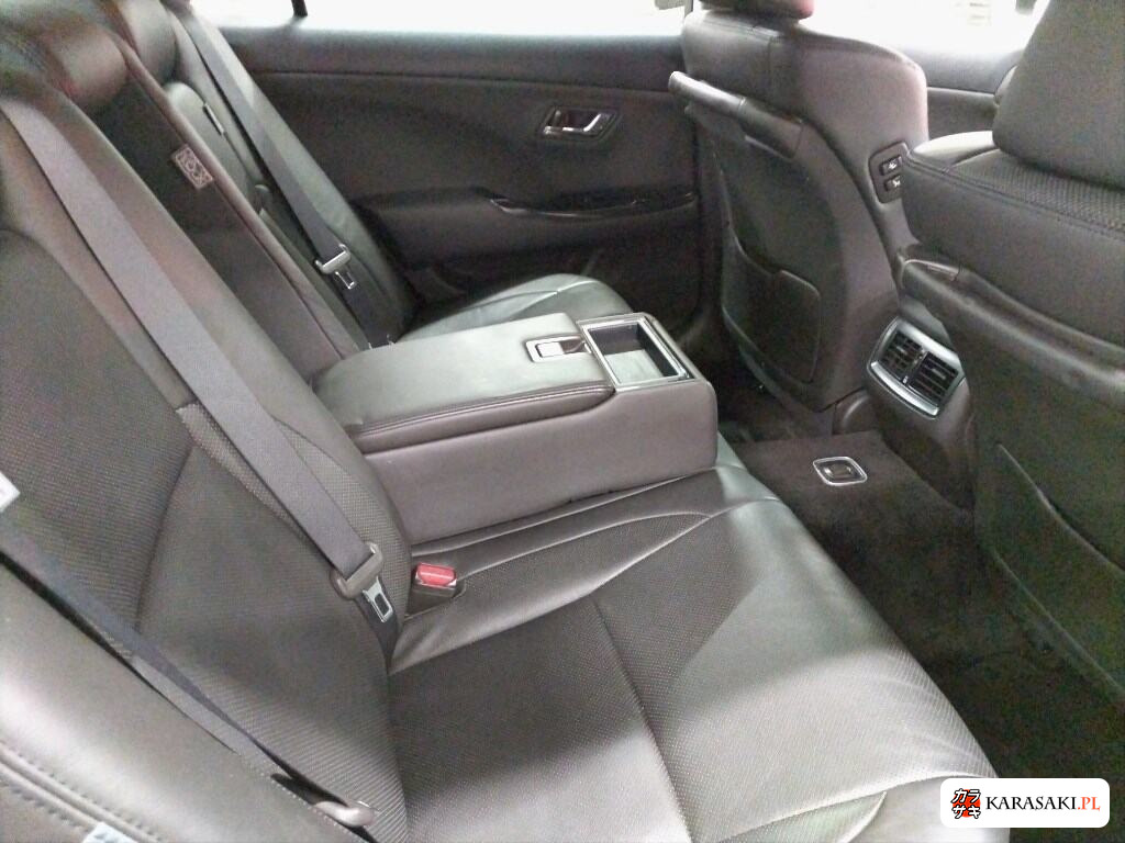 Toyota Crown 2009 z aukcji japońskiej