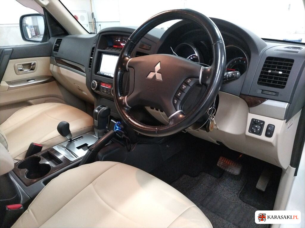 2013 Mitsubishi Pajero 5D 4WD Long Exceed 5