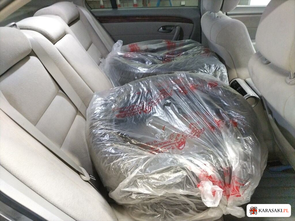 Honda Legend 2005 z aukcji japońskiej