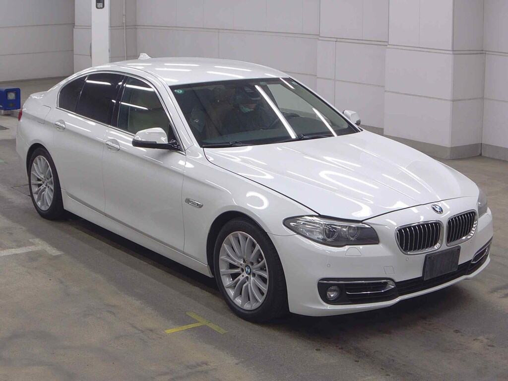 BMW 5 Series 2013 z aukcji japońskiej