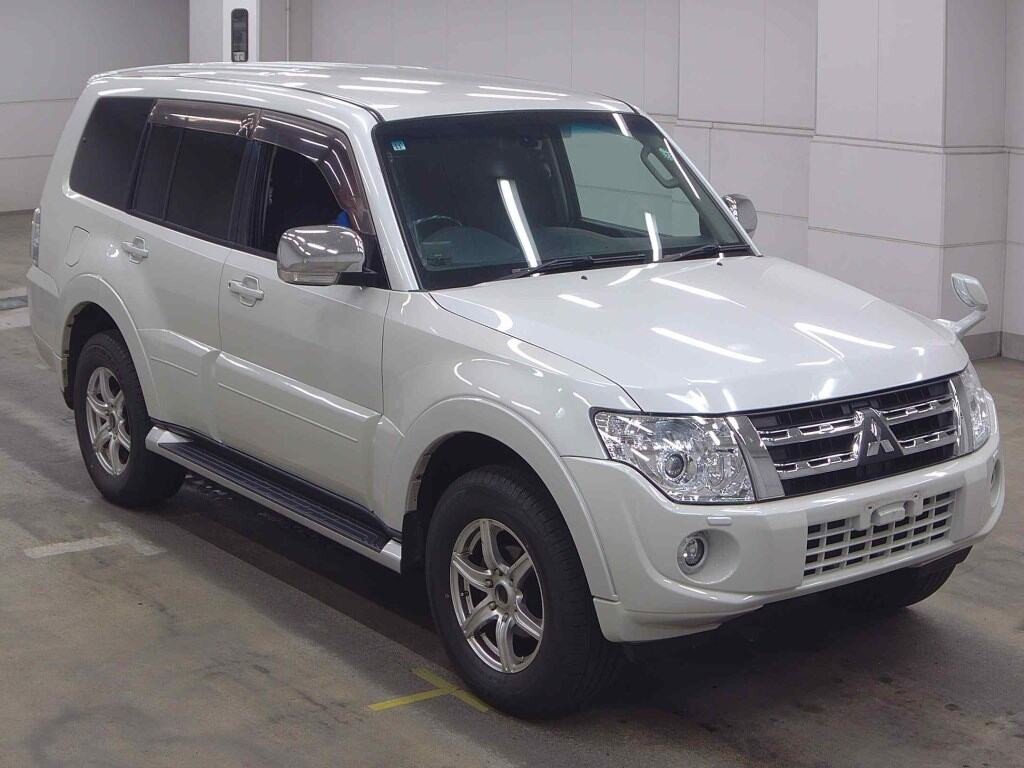 Mitsubishi Pajero 2011 z aukcji japońskiej