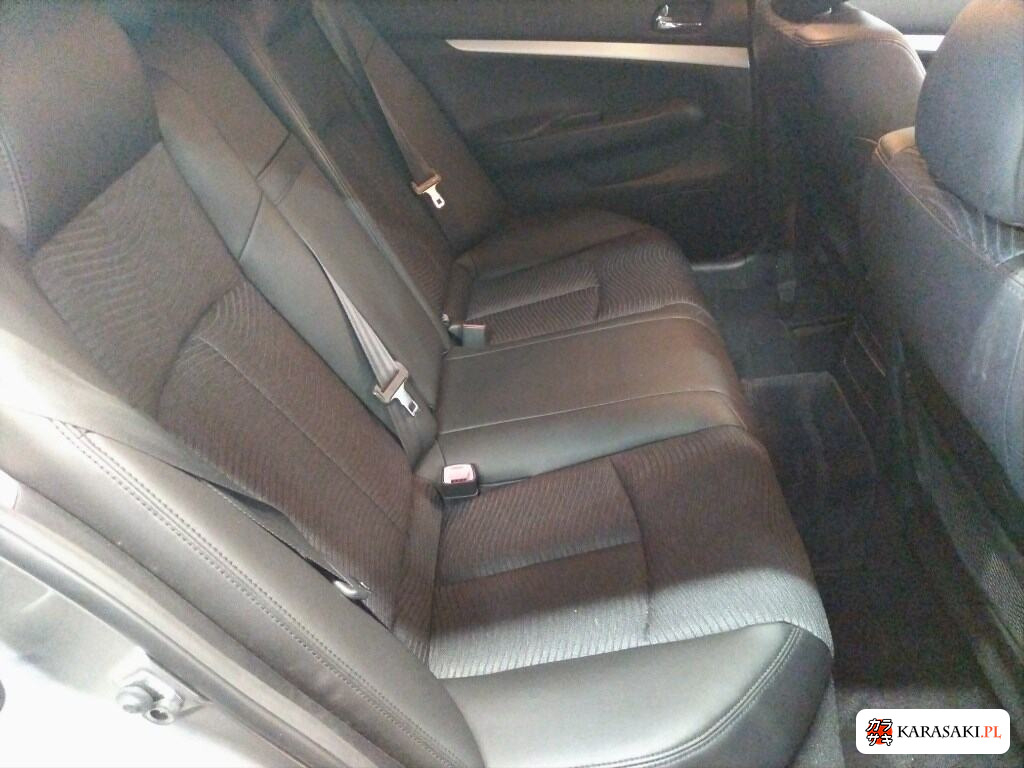 Nissan Skyline 2009 з японського аукціону