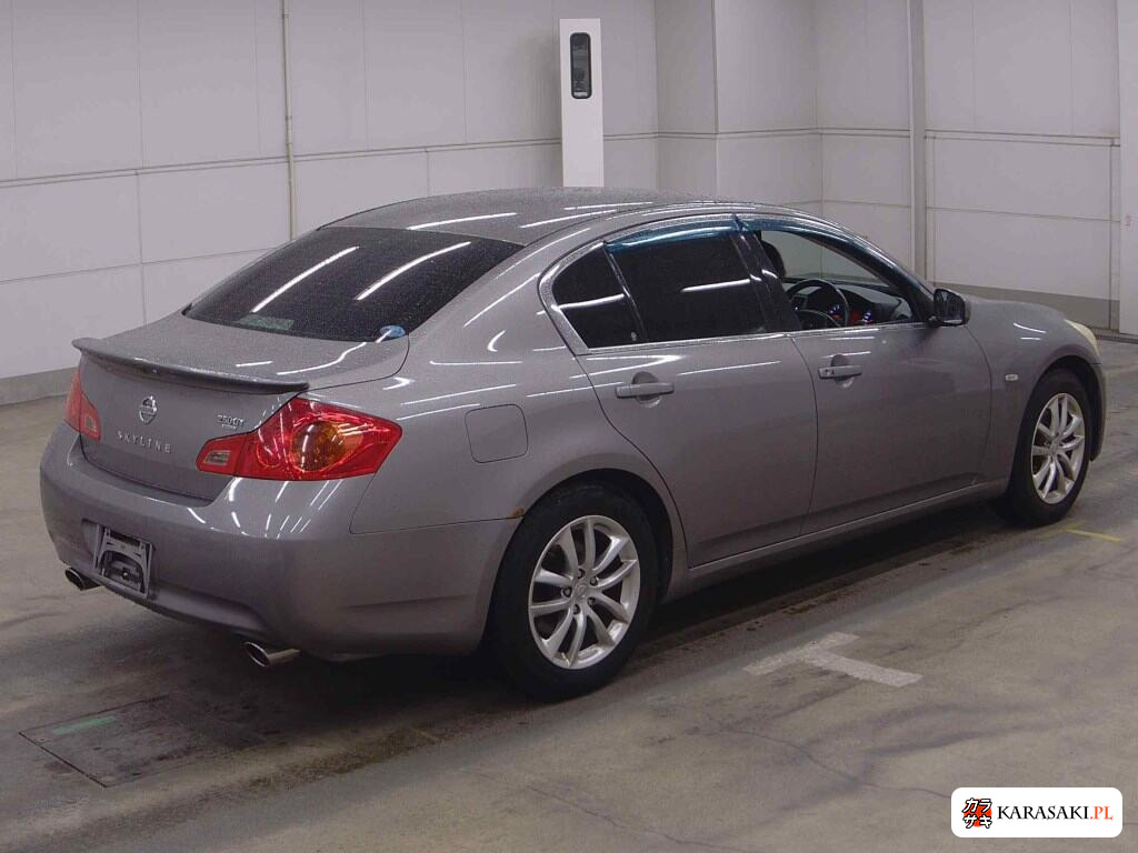 Nissan Skyline 2009 з японського аукціону