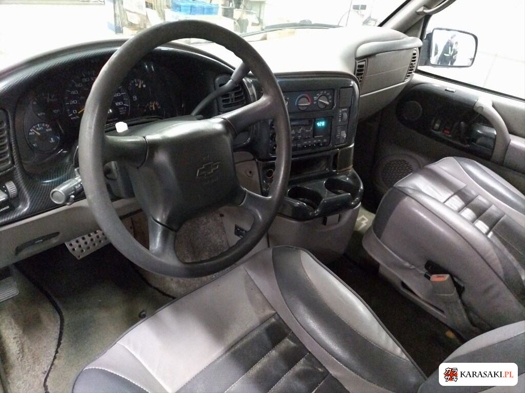 1999 Chevrolet Astro 4WD 5