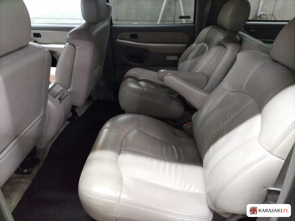 2005 Chevrolet Suburban 4WD LS 6