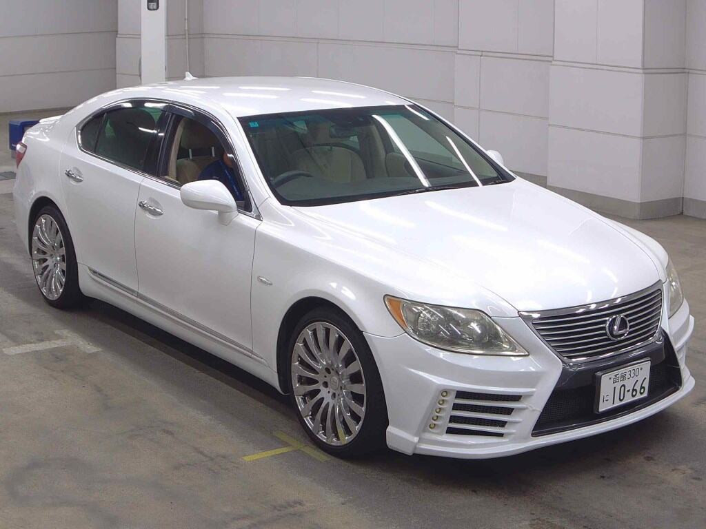 Lexus LS 2008 z aukcji japońskiej