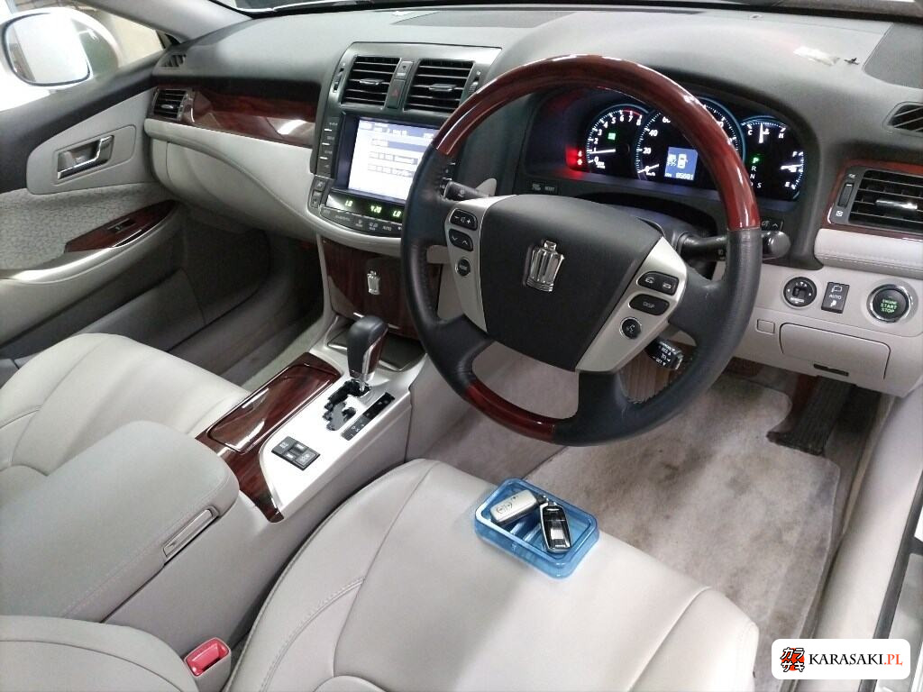 2012 Toyota Crown 4D 4WD Royal Saloon I-Four 5