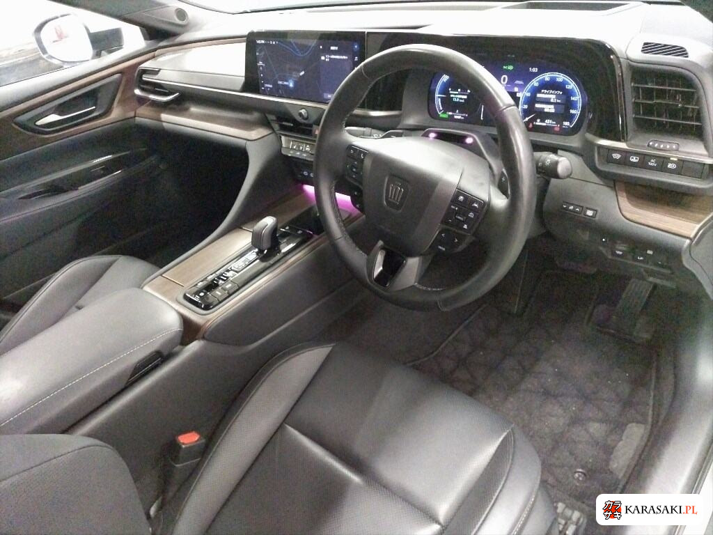 2024 Toyota Crown 4D Z(hev) 5