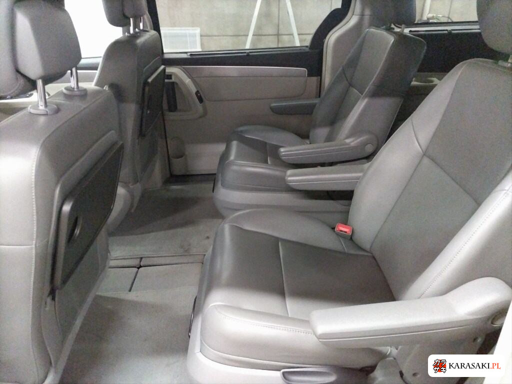 2012 Volkswagen Routan Sel 6
