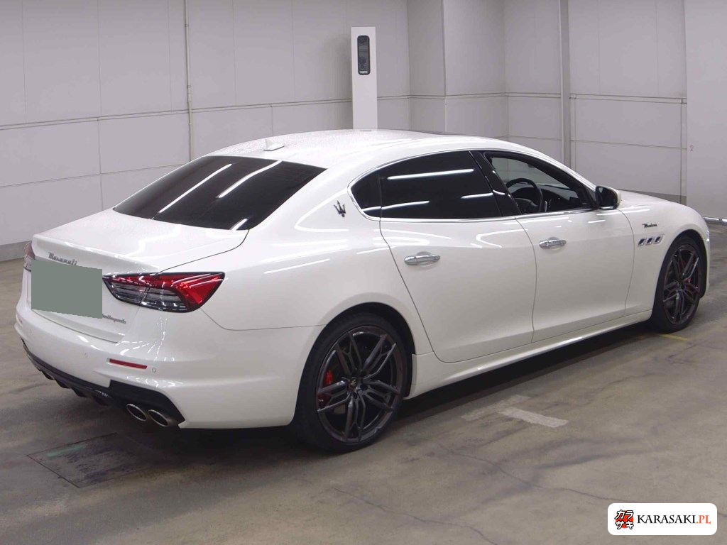 2022 Maserati Quattroporte 4