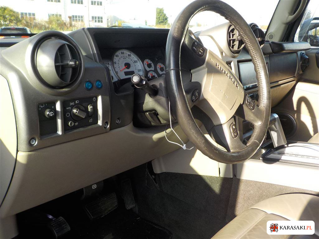 2012 Hummer H2 5D 4WD Base Grade 5